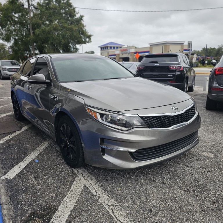 2018 Kia Optima Image 2