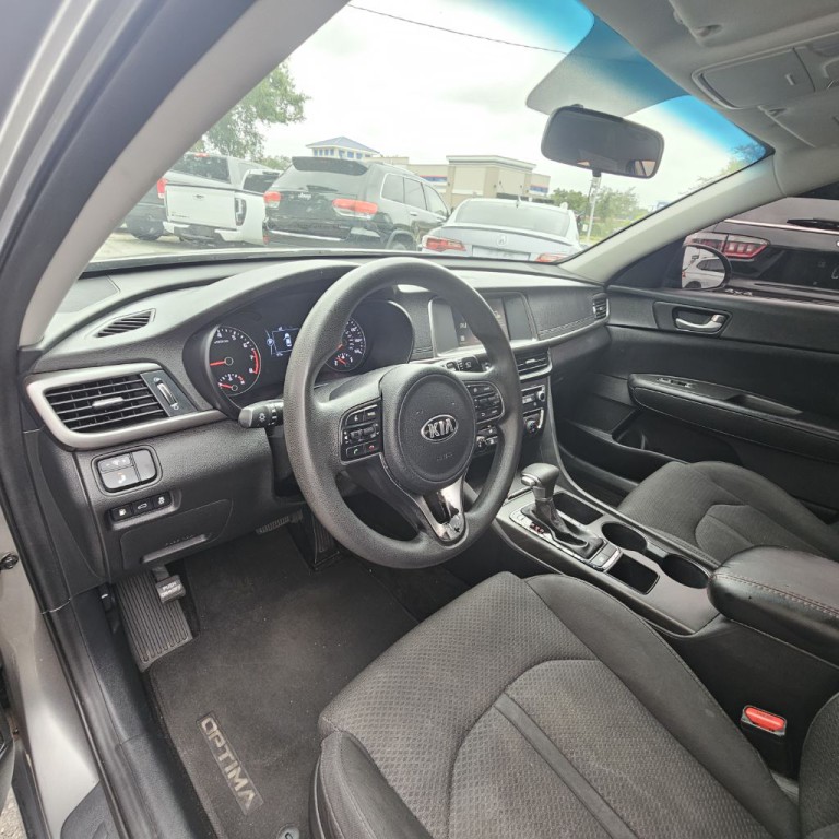 2018 Kia Optima Image 10