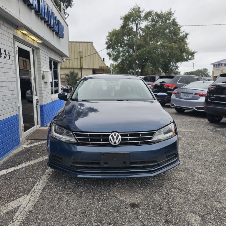 2018 Volkswagen Jetta Image 2