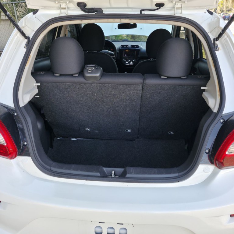 2017 Mitsubishi Mirage Image 16