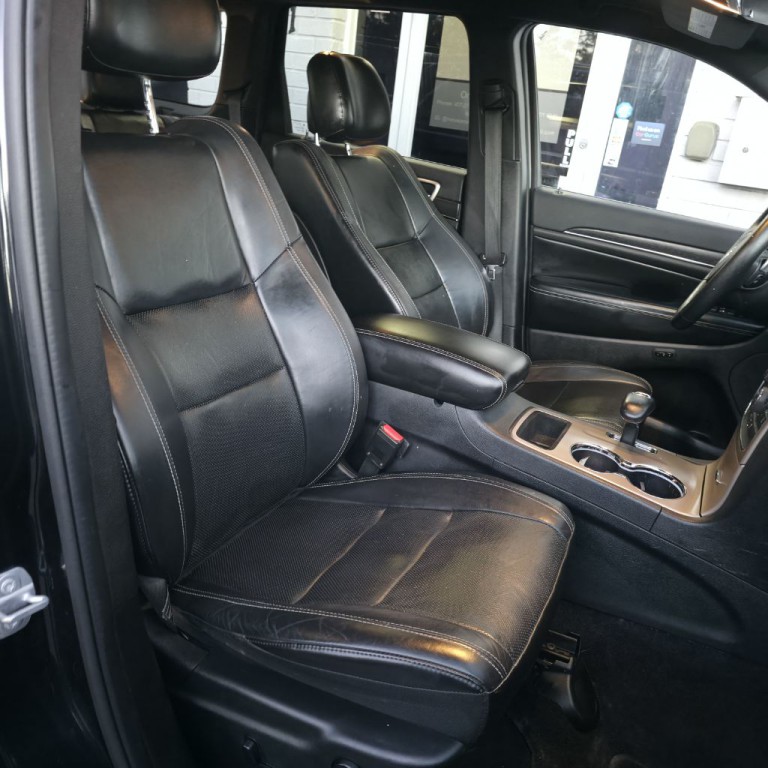 2015 Jeep Grand Cherokee Image 12