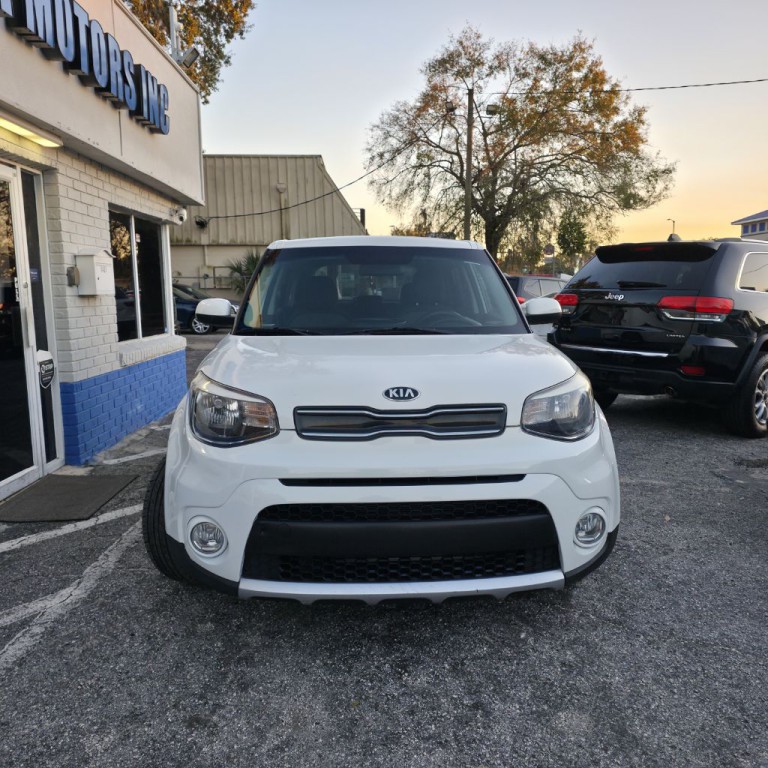 2017 Kia Soul Image 2
