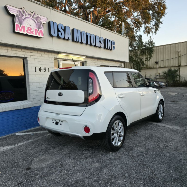 2017 Kia Soul Image 6