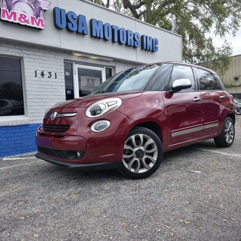 2017 FIAT 500L Image 1