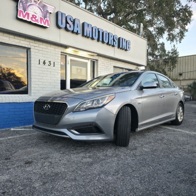 2017 Hyundai Sonata Image 1