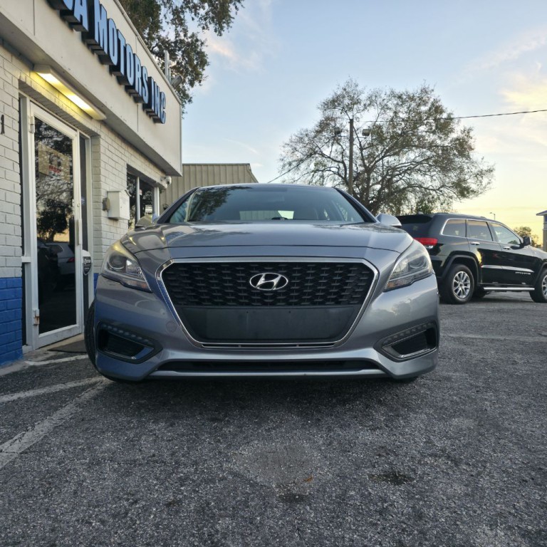 2017 Hyundai Sonata Image 3