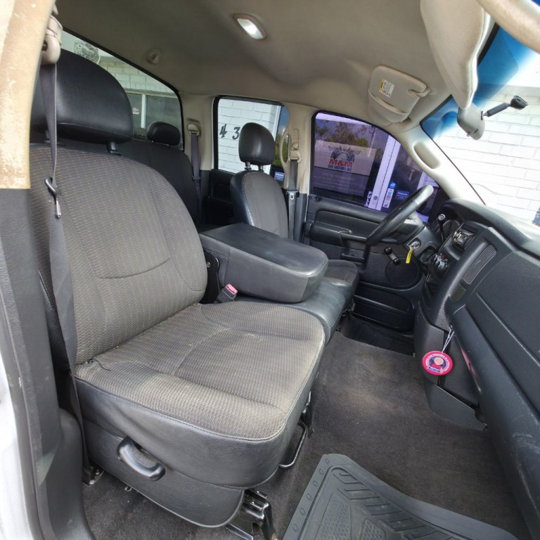 2005 Dodge Ram 1500 Image 12