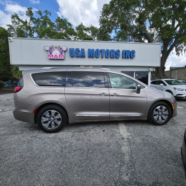 2018 Chrysler Pacifica Image 4