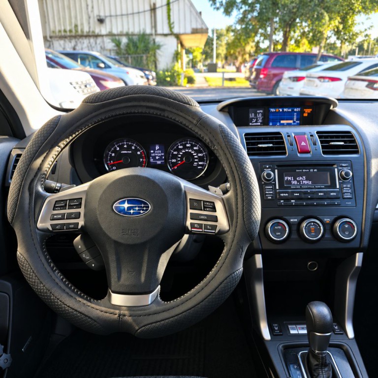 2015 Subaru Forester Image 6