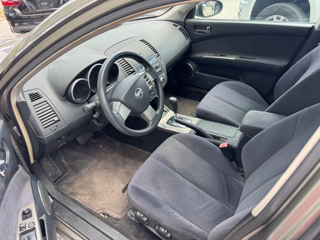 2005 Nissan Altima Image 5