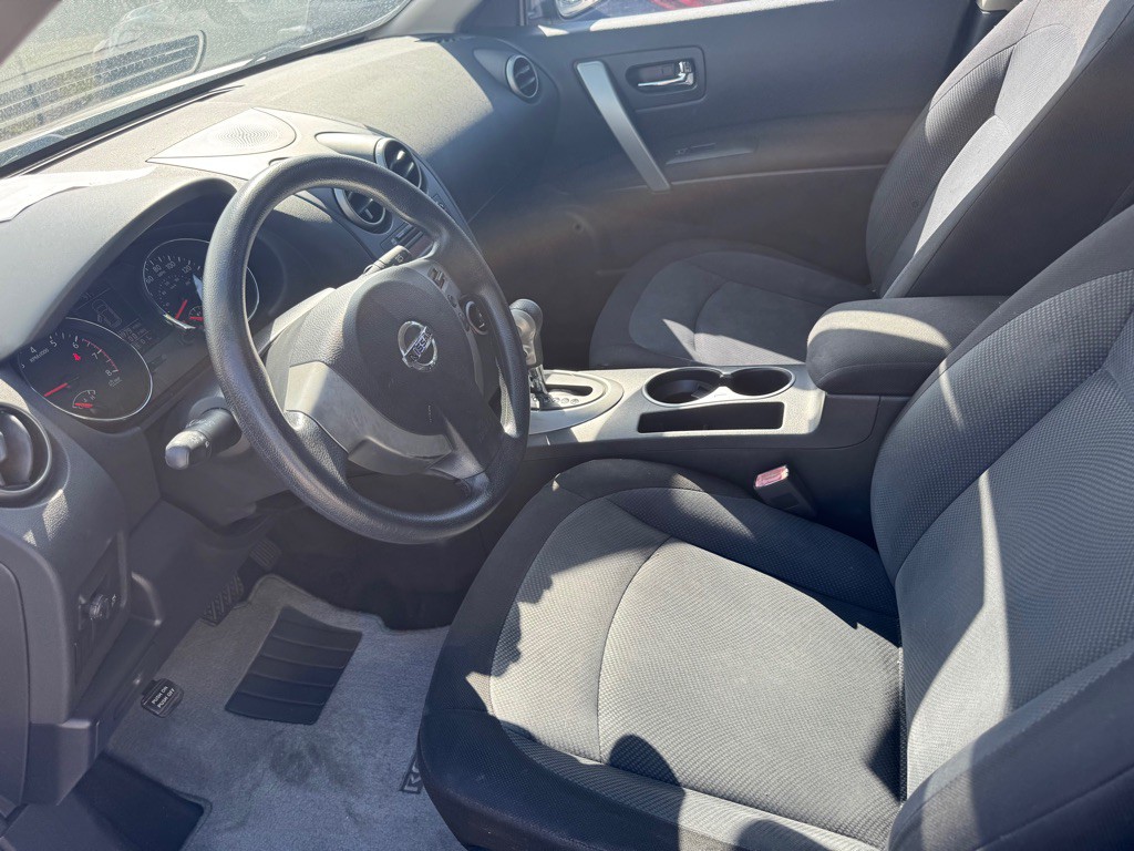 2011 Nissan Rogue Image 8