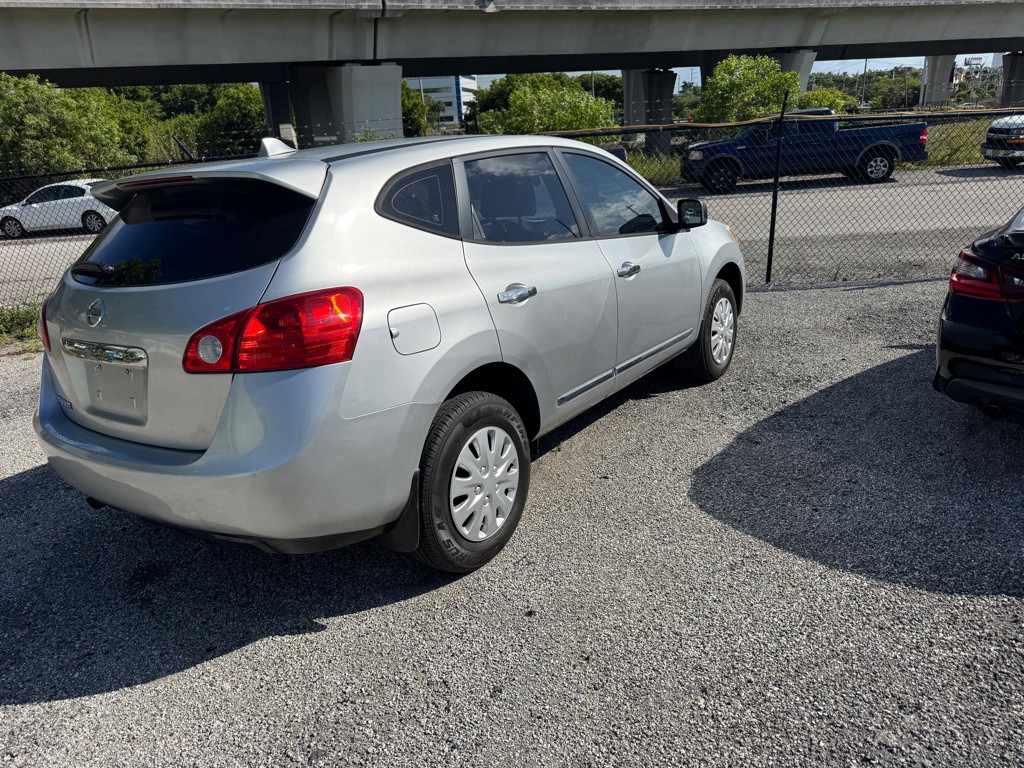2011 Nissan Rogue Image 13