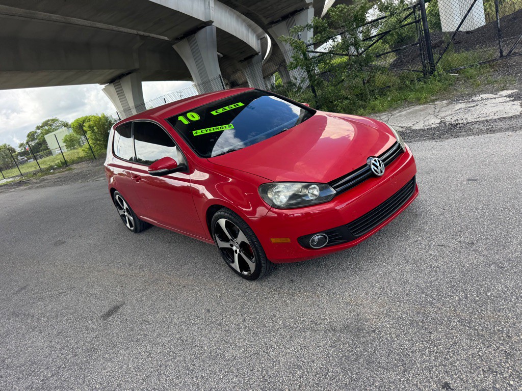 2010 Volkswagen Golf Image 3