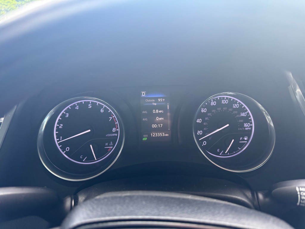 2018 Toyota Camry Image 12