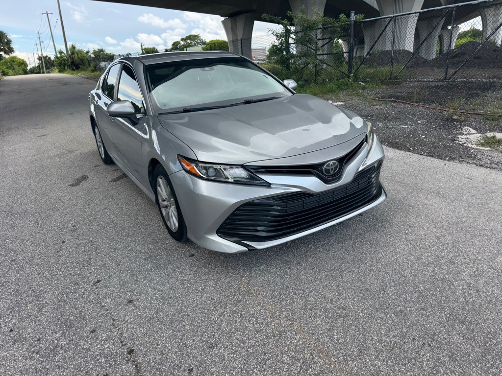 2018 Toyota Camry Image 4