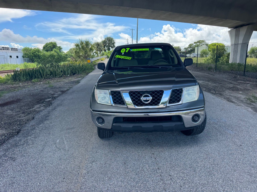 2007 Nissan Frontier Image 4