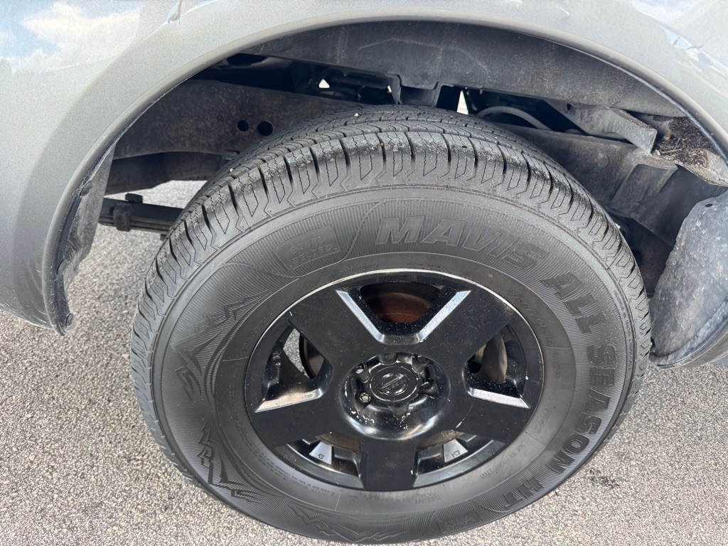 2007 Nissan Frontier Image 6