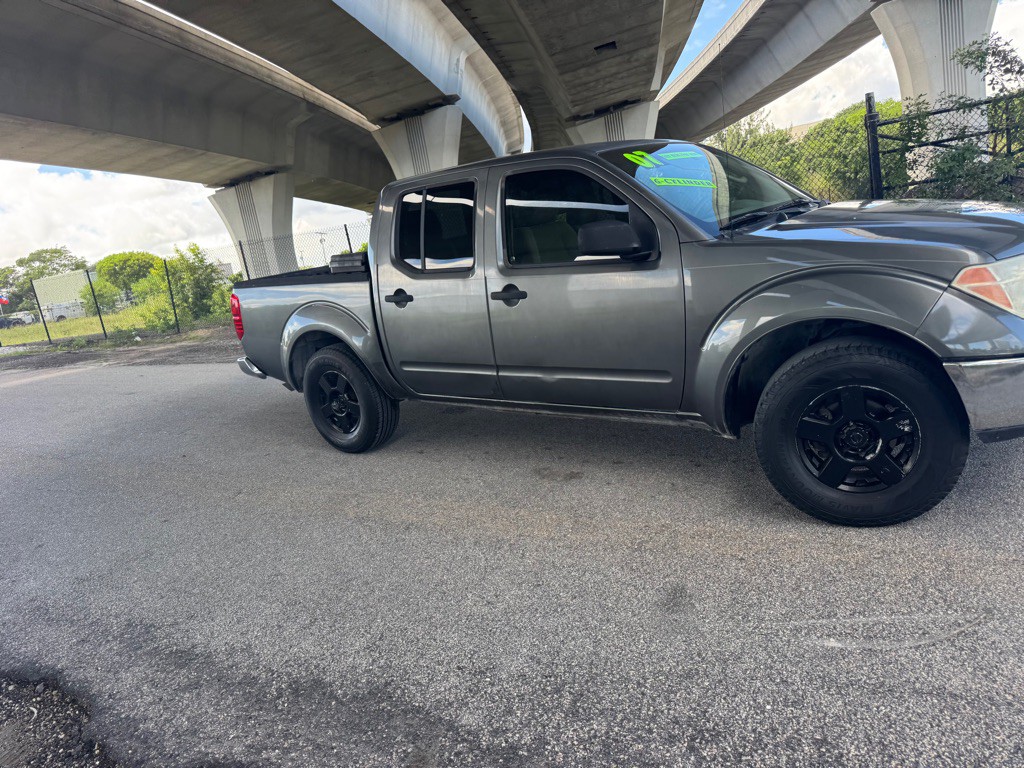 2007 Nissan Frontier Image 8