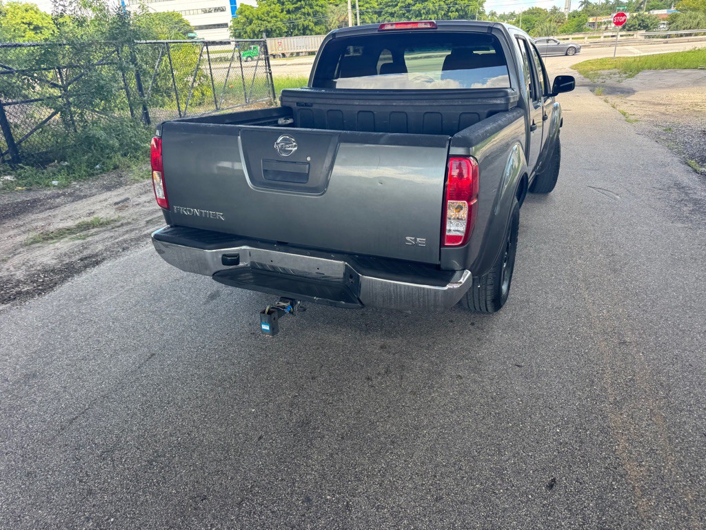 2007 Nissan Frontier Image 9