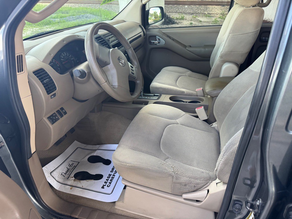 2007 Nissan Frontier Image 12