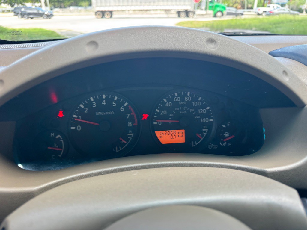 2007 Nissan Frontier Image 16