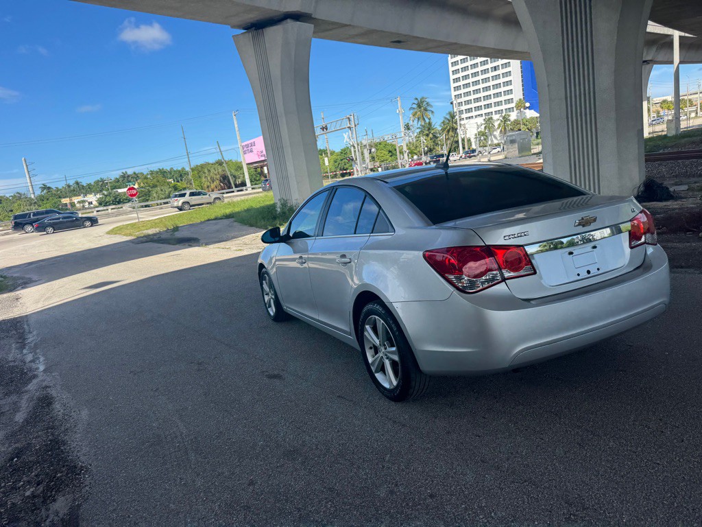 2014 Chevrolet Cruze Image 12