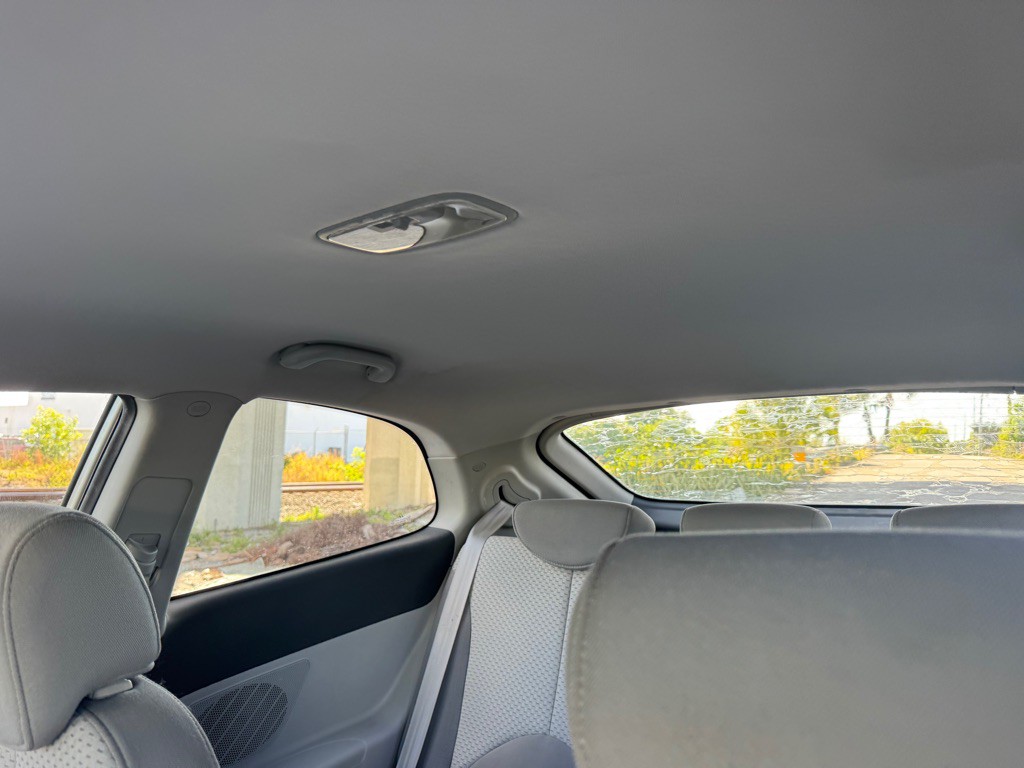 2008 Hyundai Accent Image 14