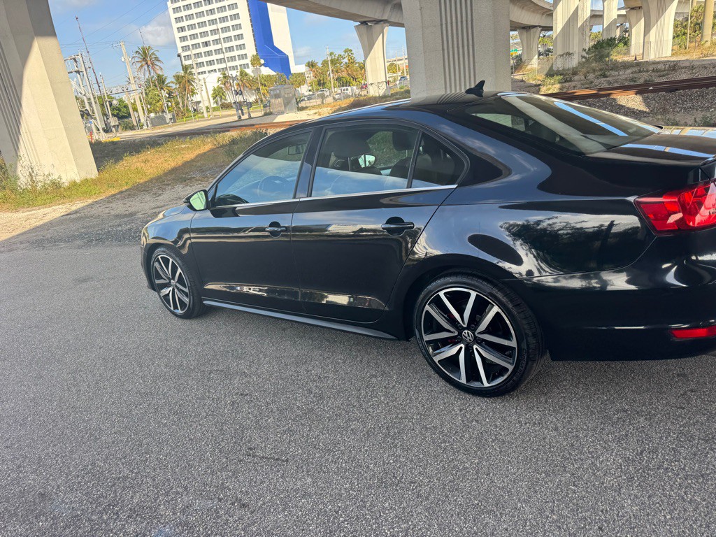 2013 Volkswagen Jetta Image 11