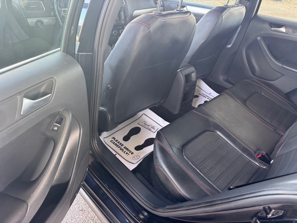 2013 Volkswagen Jetta Image 14