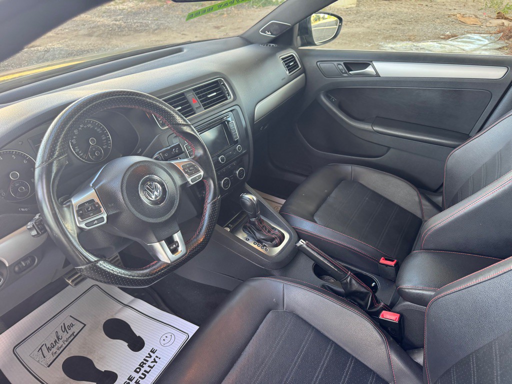 2013 Volkswagen Jetta Image 16