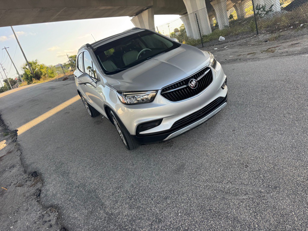 2019 Buick Enclave Image 1