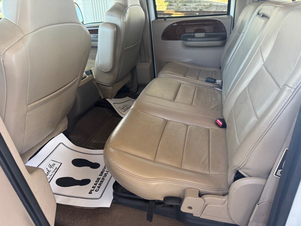 2004 Ford F-250 Image 8