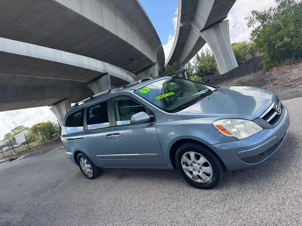 2007 Hyundai Entourage Image 14