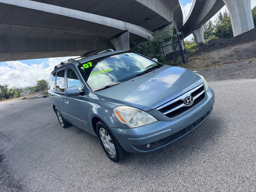 2007 Hyundai Entourage Image 16