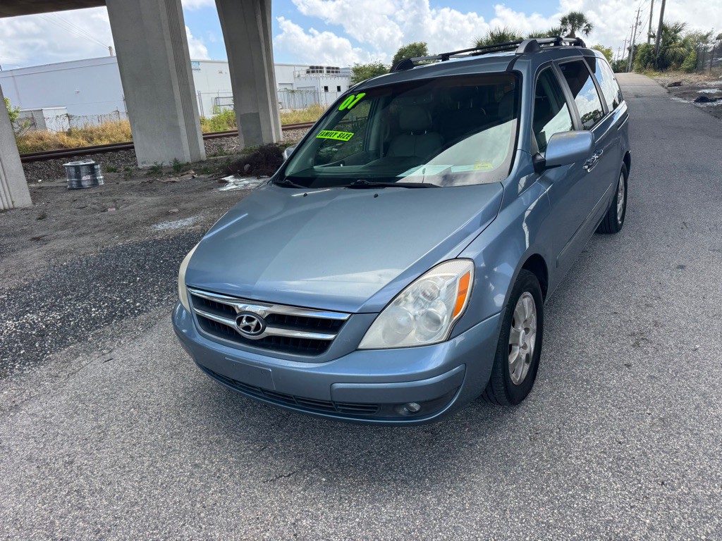 2007 Hyundai Entourage Image 24