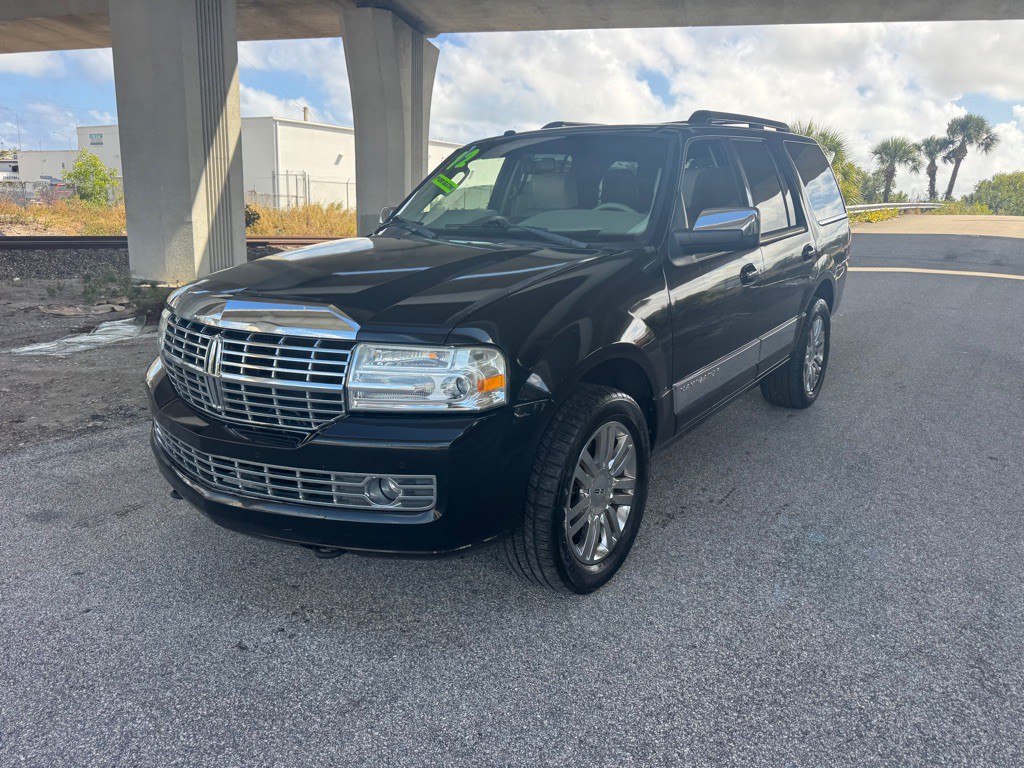 2012 Lincoln Navigator Image 3