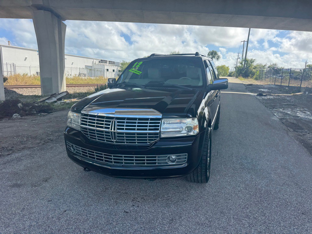 2012 Lincoln Navigator Image 4