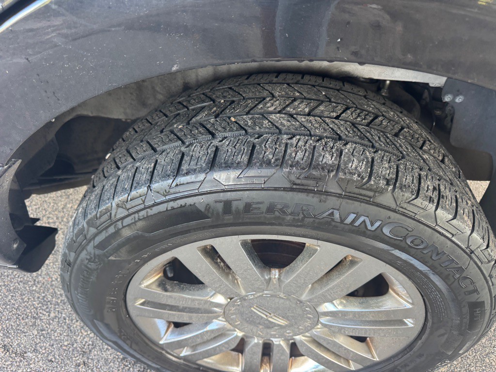 2012 Lincoln Navigator Image 10