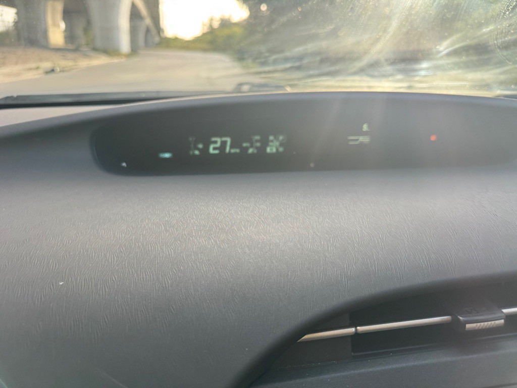 2011 Toyota Prius Image 15