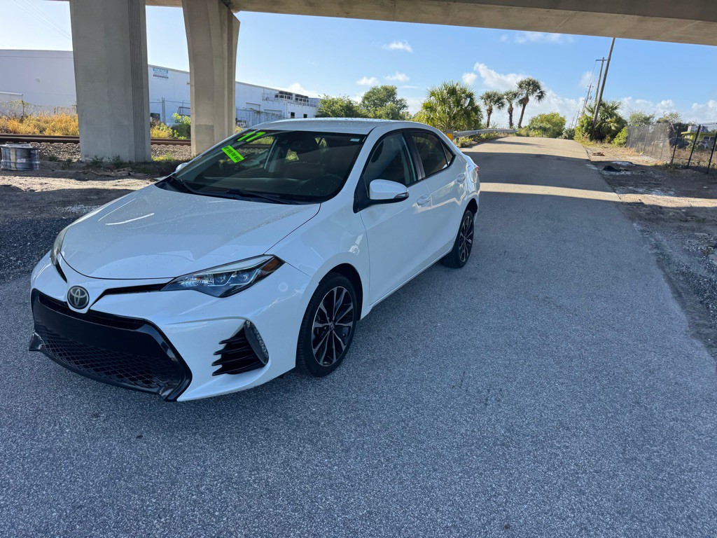 2017 Toyota Corolla Image 2