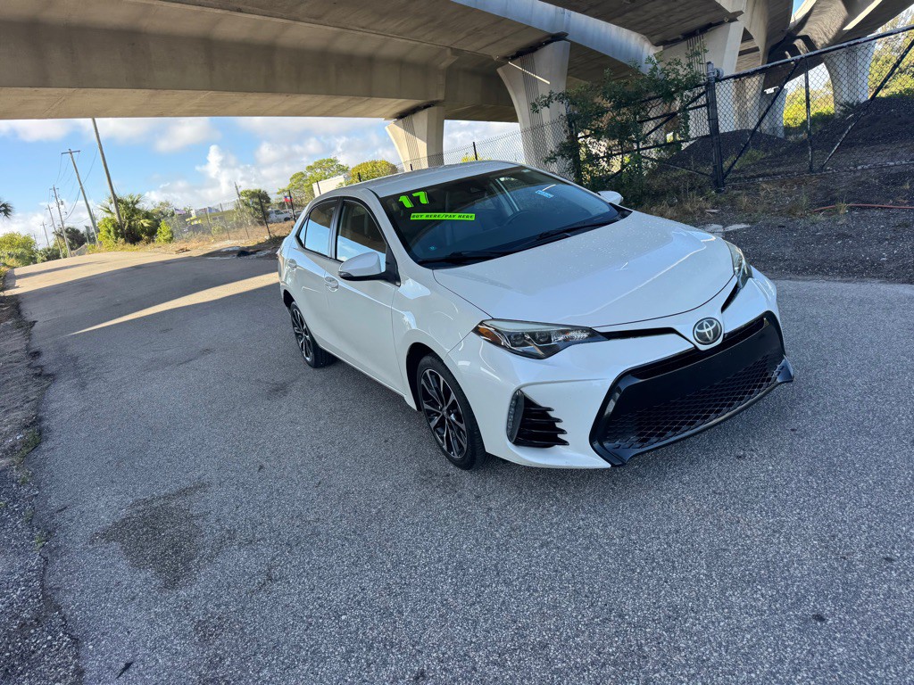 2017 Toyota Corolla Image 13
