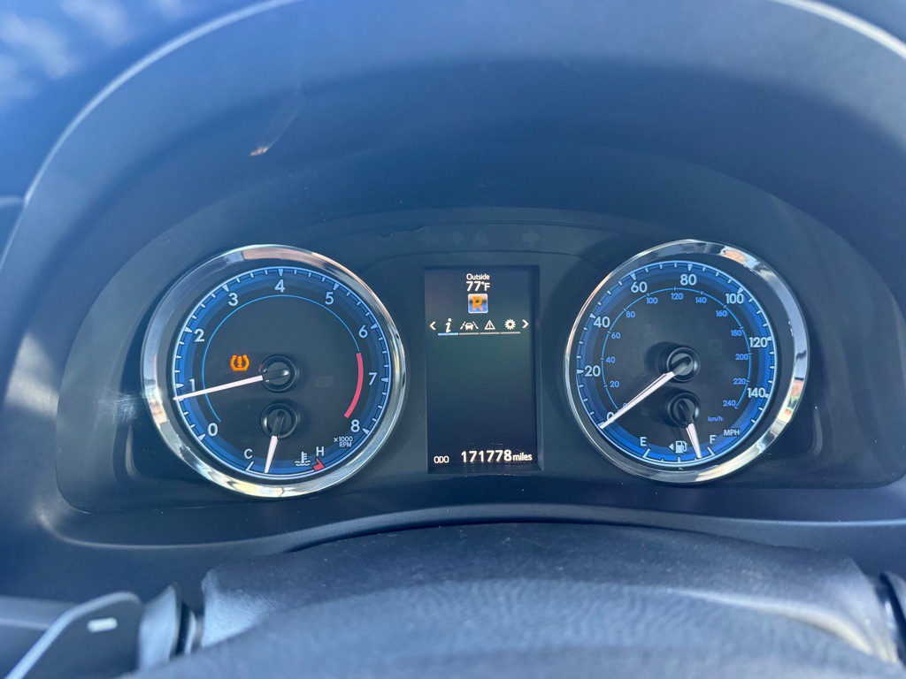 2017 Toyota Corolla Image 15