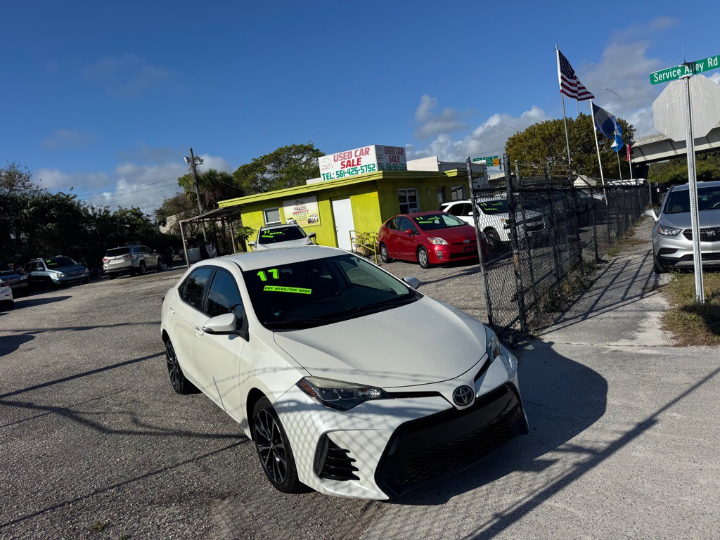 2017 Toyota Corolla Image 19