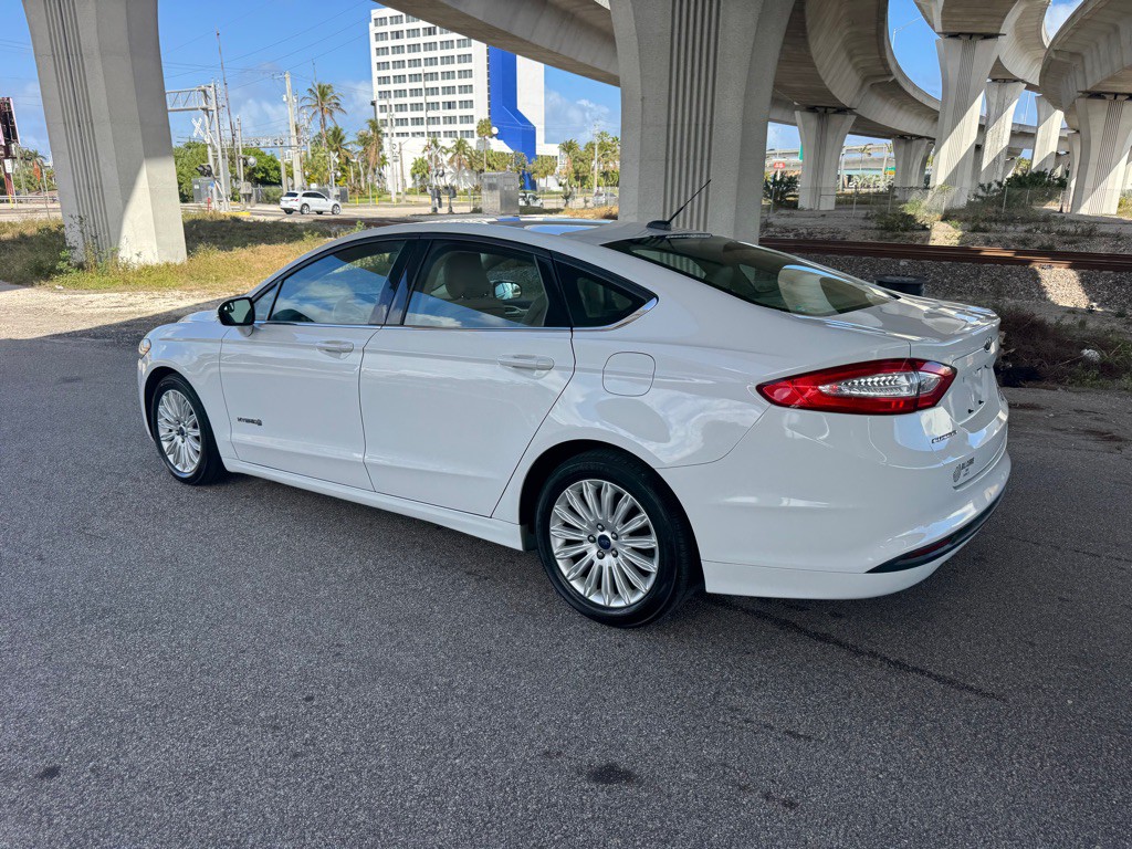 2015 Ford Fusion Image 9