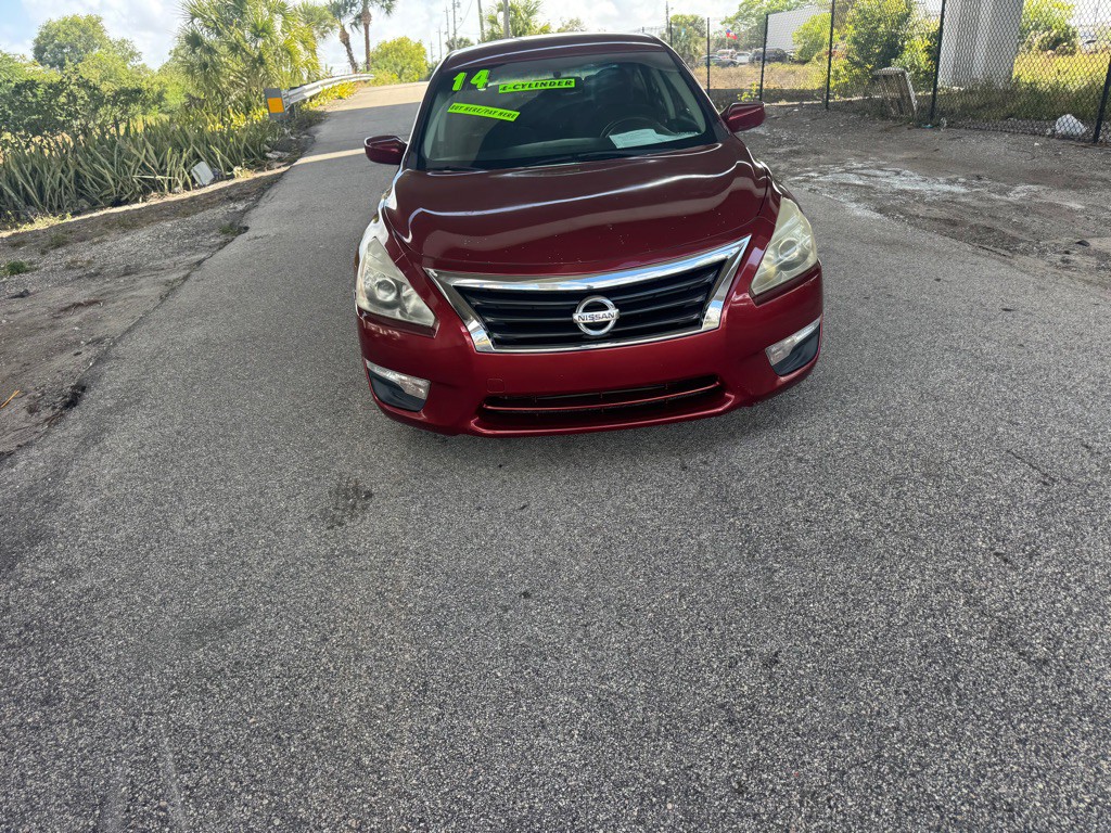 2014 Nissan Altima Image 8