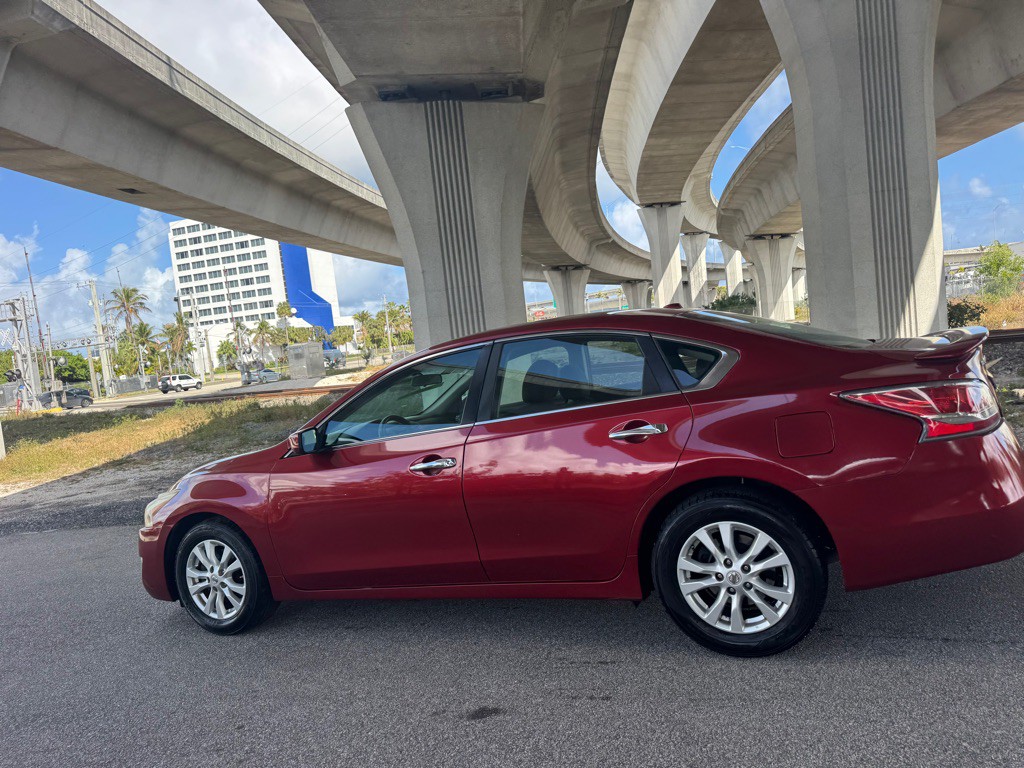 2014 Nissan Altima Image 14