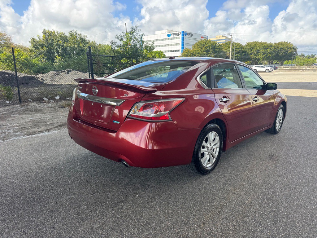 2014 Nissan Altima Image 17