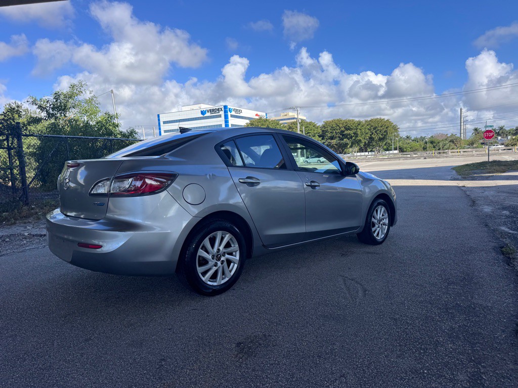 2013 Mazda Mazda3 Image 5