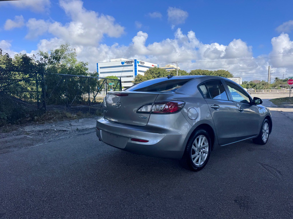 2013 Mazda Mazda3 Image 6