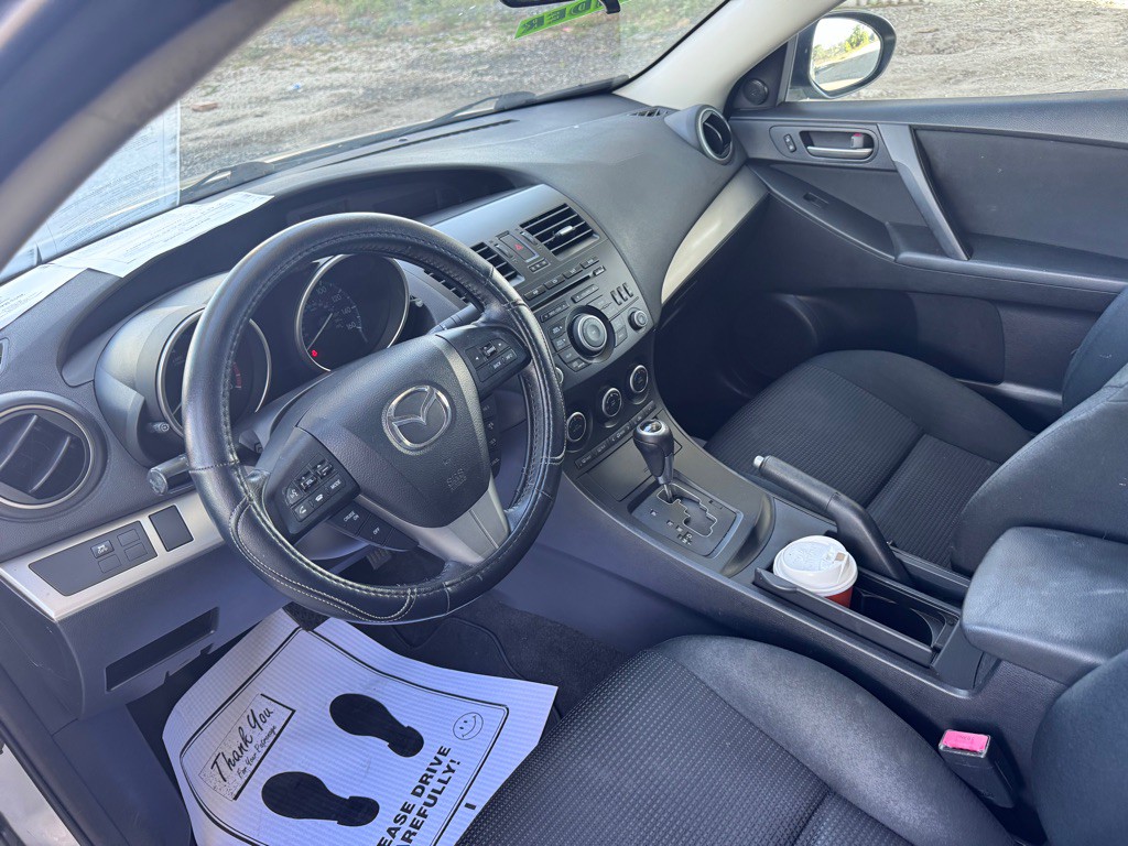 2013 Mazda Mazda3 Image 18